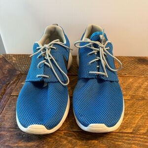 Men’s Blue Athletic Men's Shoes (Size 10.5)